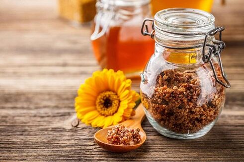 Propolis pour traiter les mycoses des ongles des pieds
